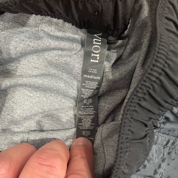 Vuori Kore shorts size medium. - Picture 5 of 5